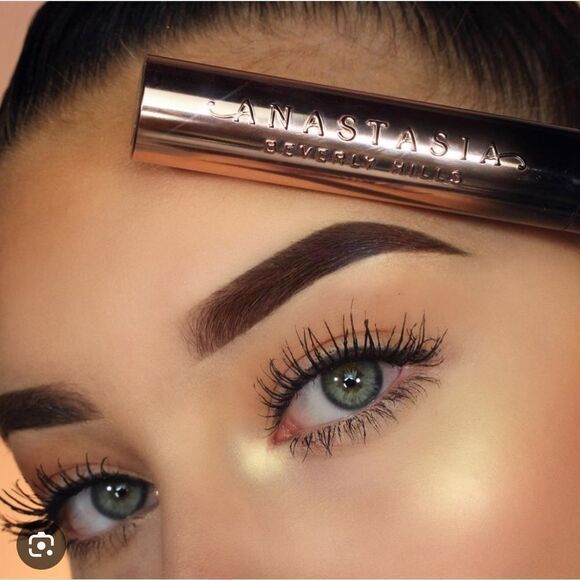 Anastasia Beverly Hills
Lash Brag® Volumizing Mascara In Jet Black-NIB - Picture 6 of 9